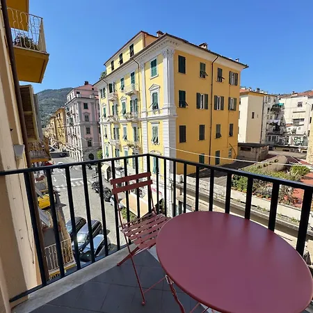 Casa Zanelli * La Spezia